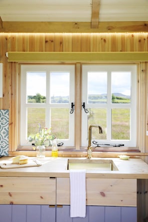 Luxury Room, Ensuite (Eyebright) | Shared kitchen - Westfield House Farm (Morpeth)