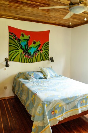 浪漫独立别墅, 1 间卧室, 花园景观, 花园 | 客房内保险箱、免费 WiFi、轮椅无障碍