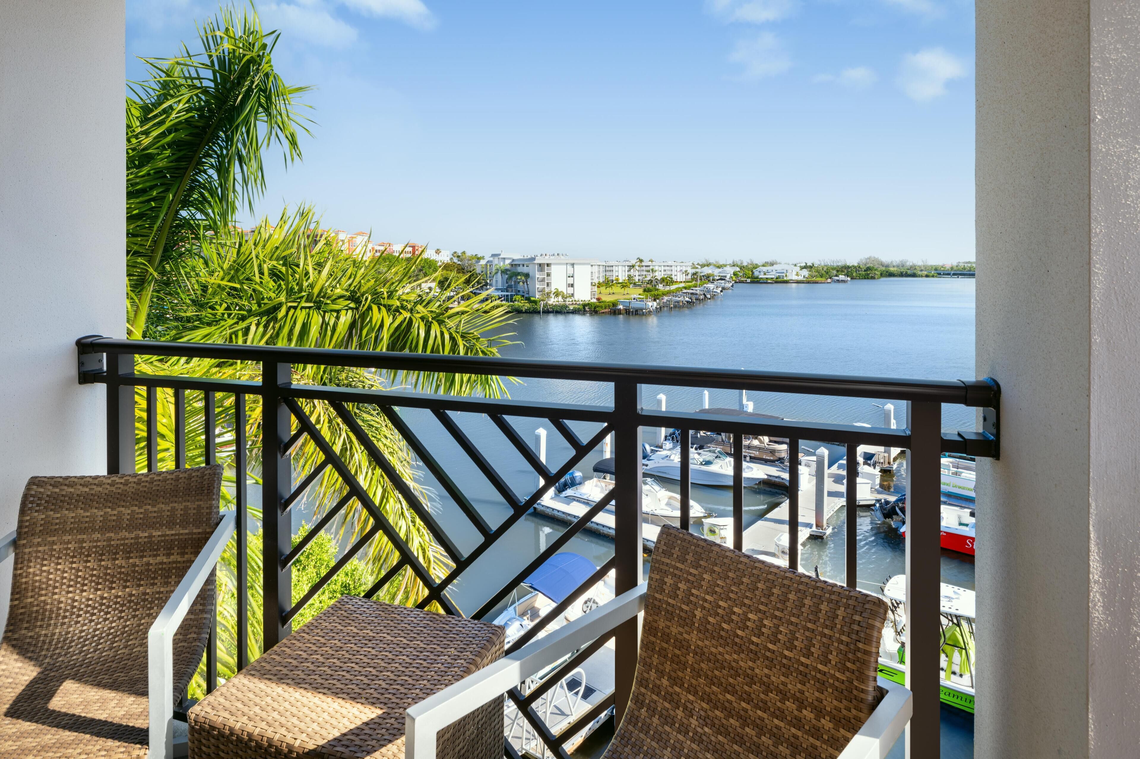 Studio Suite 1 King Bed w/view