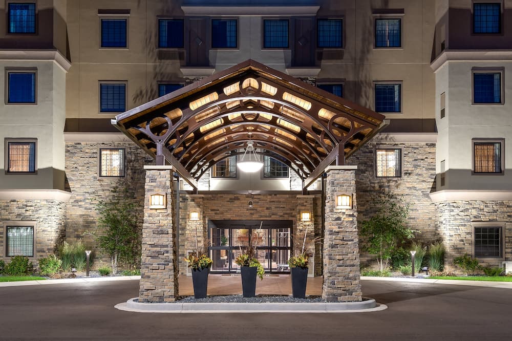 Staybridge Suites Eau Claire - Altoona by IHG
