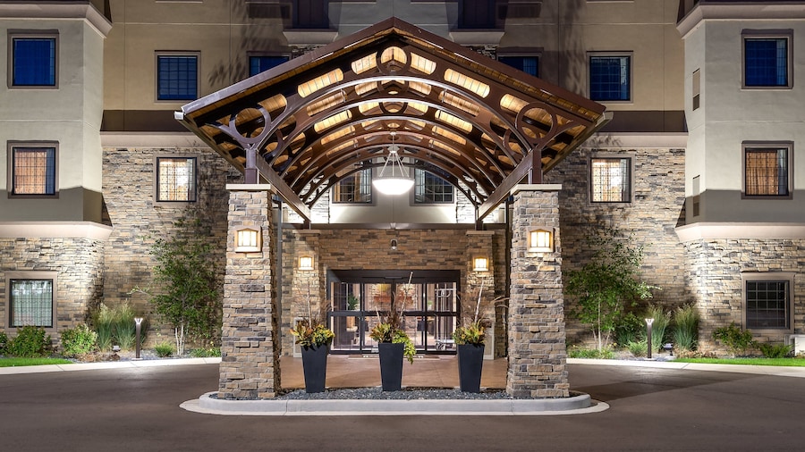 Staybridge Suites Eau Claire - Altoona by IHG