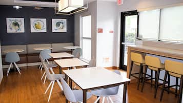 Free daily full breakfast