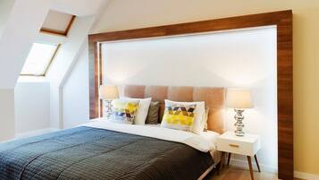 Exclusive Apartment, 1 Bedroom | Premium bedding, iron/ironing board, free cribs/infant beds, free WiFi