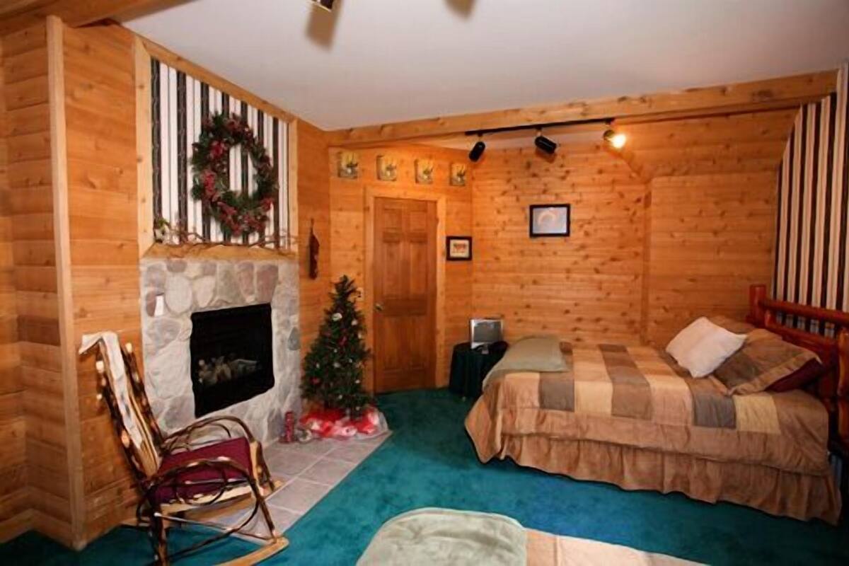 Premium bedding, rollaway beds, free WiFi, bed sheets