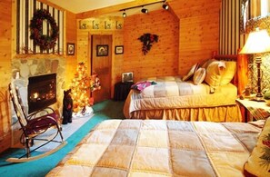 Northern Woods Room | Premium bedding, rollaway beds, free WiFi, bed sheets
