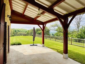 Comfort-Ferienhaus, mit Bad (Gîte Château) | Außenbereich