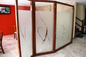 Sala de estar en el lobby