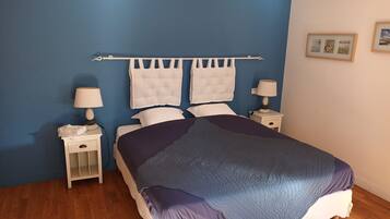 Chambre Confort Double ou avec lits jumeaux (Océan) | Literie de qualité supérieure, matelas mémoire de forme