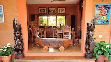 Free daily full breakfast