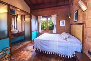 Classic Double Room, 1 Queen Bed, Private Bathroom, Garden View - Hotel Casa San Pancho (San Francisco)