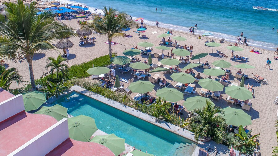 Suites at Sapphire Ocean Club