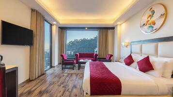 Executive-Doppelzimmer, 1 Doppelbett, barrierefrei, Talblick | Zimmersafe, Bügeleisen/Bügelbrett, Zustellbetten, kostenloses WLAN