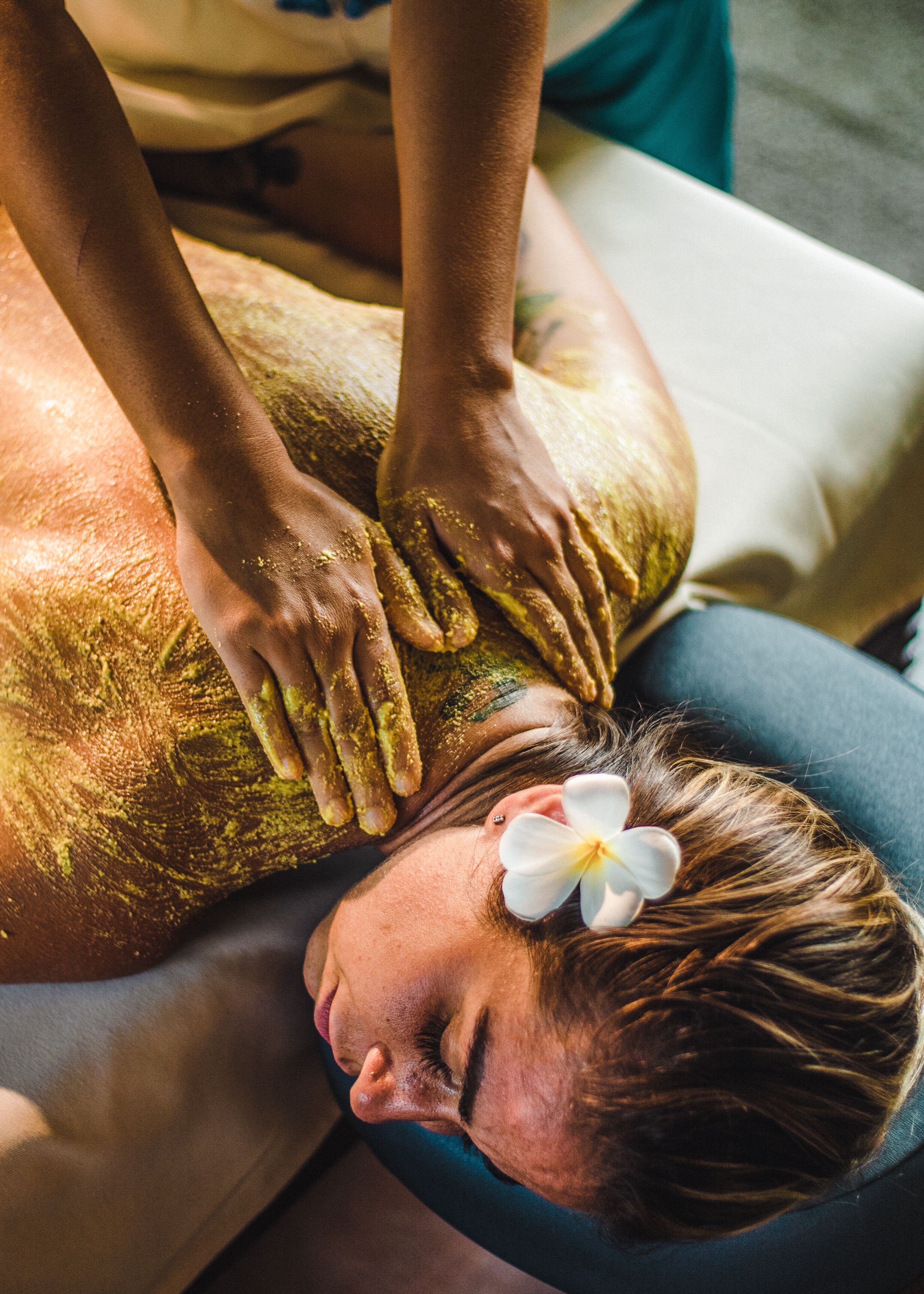 Couples treatment rooms, hot tub, Turkish bath, body treatments