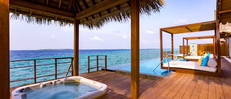 Two Bedrooms Reef Residence with Pool-15% Discount on Return Seaplane Transfer until 23rd Dec 2024 | Vistas desde la habitación