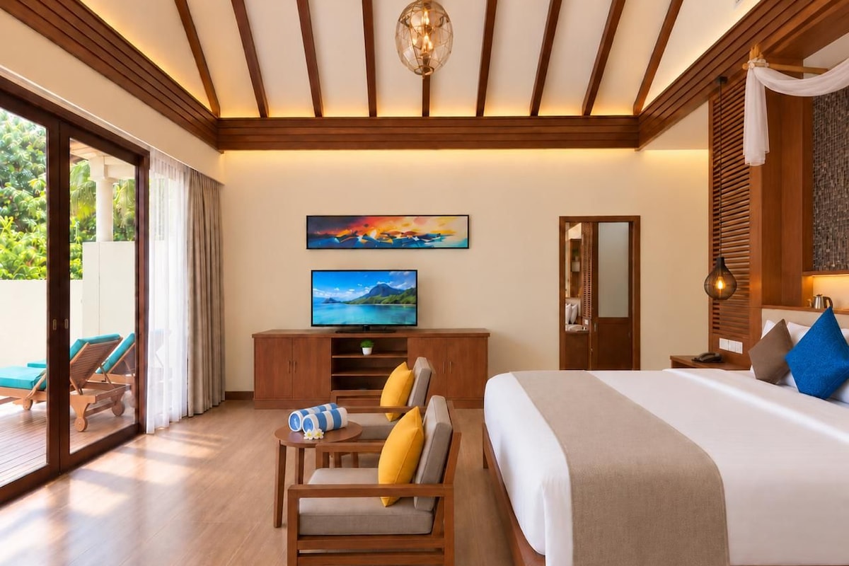 Premium bedding, pillow-top beds, free minibar items, in-room safe
