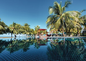 Outdoor pool, sun loungers