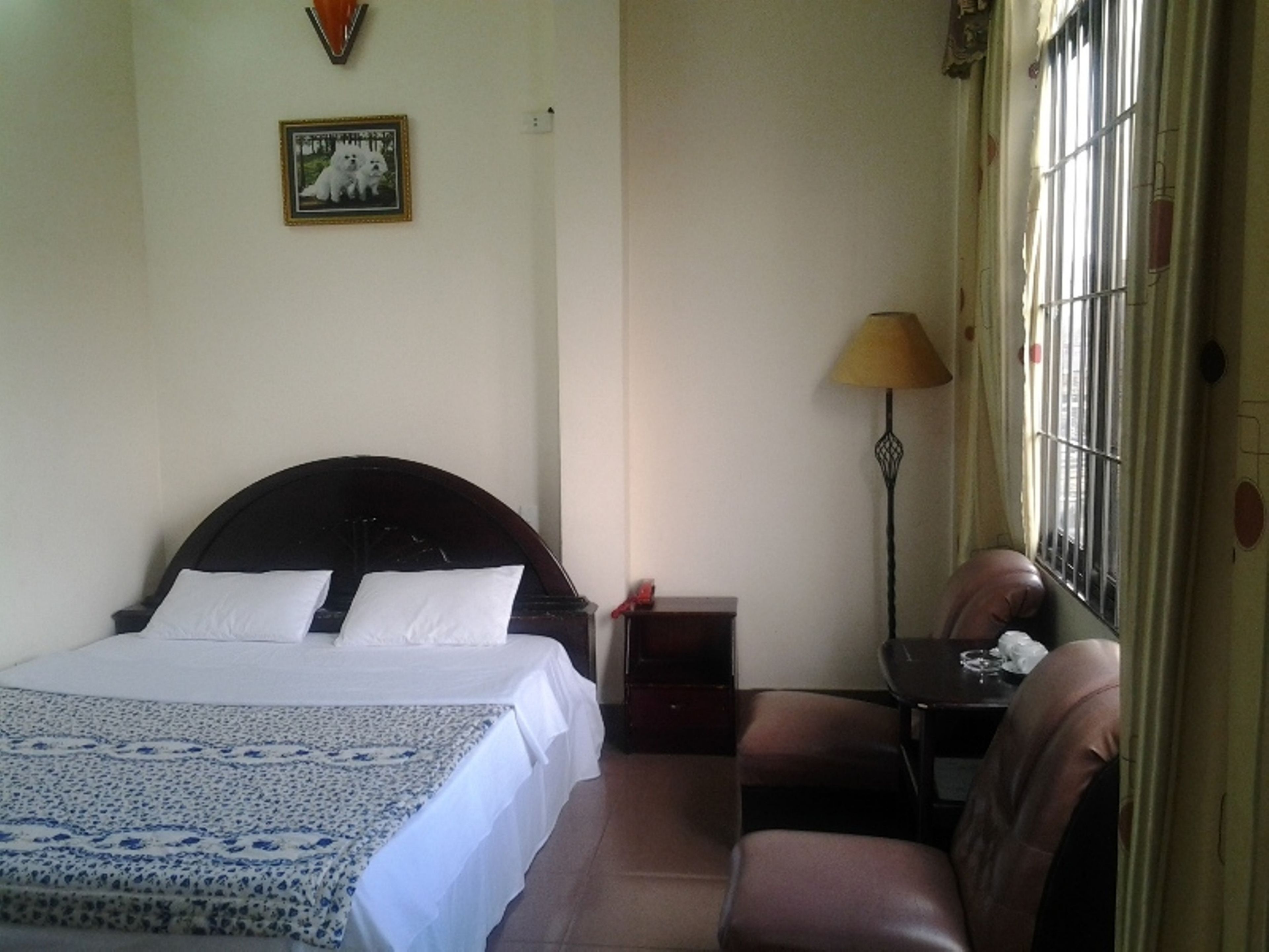 Premium bedding, in-room safe, desk, blackout curtains