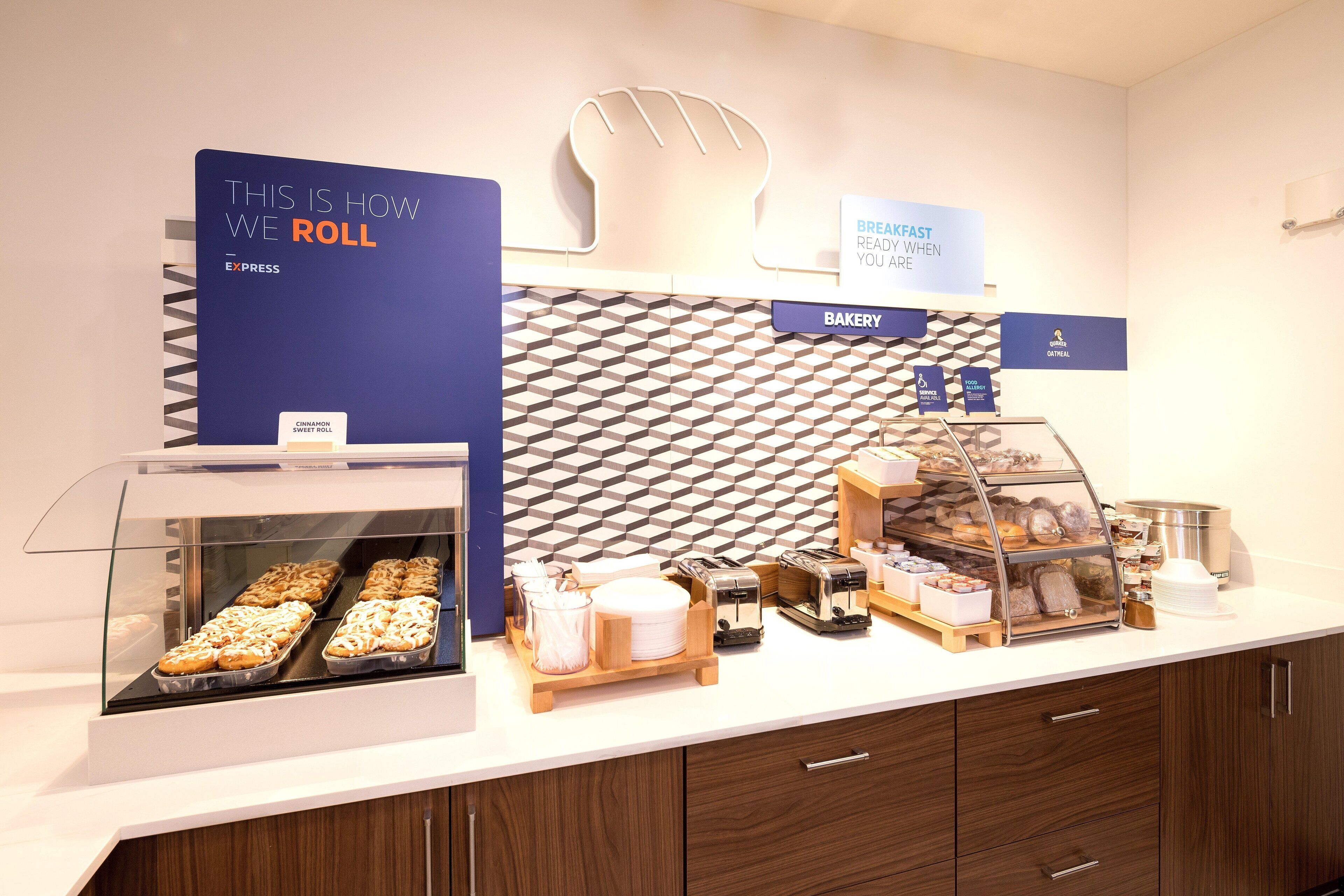 free buffet breakfast