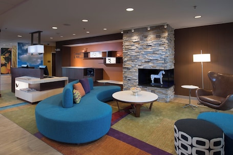 Lobby. Fairfield Inn & Suites Houma Southeast