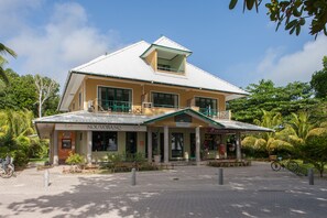 숙박 시설 정면