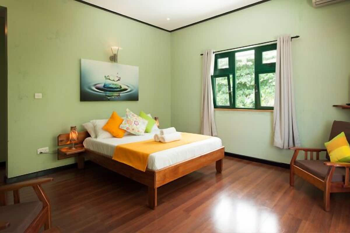 Quarto luxo, de frente para o mar | Cofres nos quartos, berços grátis, camas extras/dobráveis (sobretaxa)