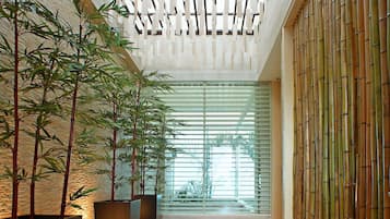 Kahden hengen huone | Oleskelualue | LCD-televisio