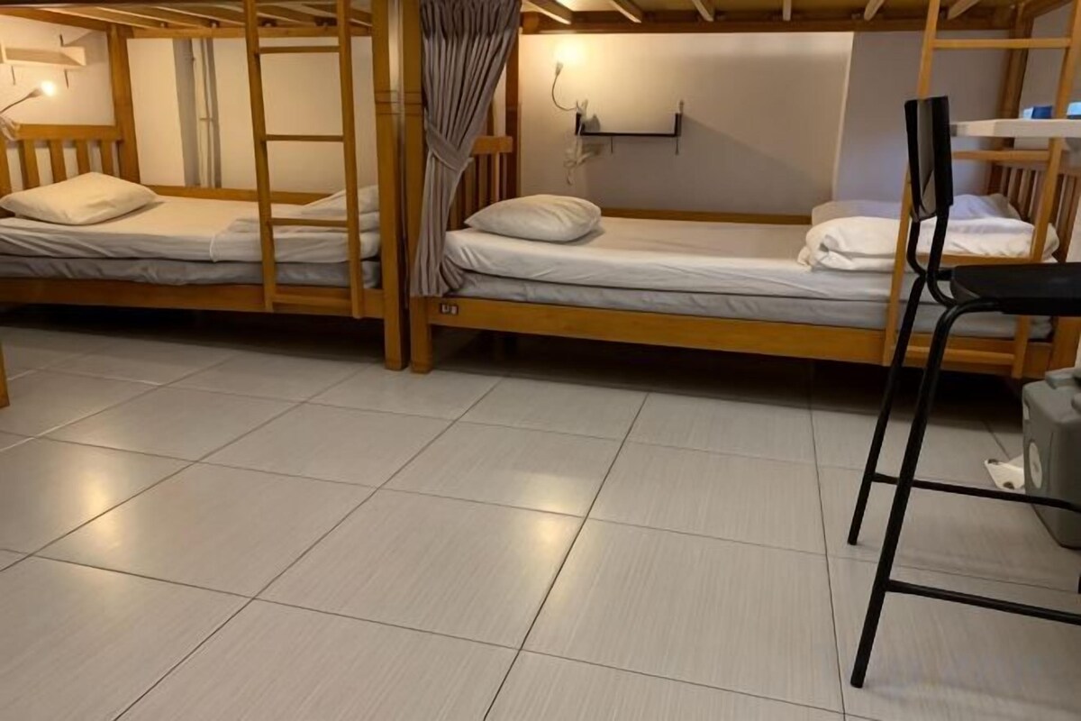Sistema de insonorización, wifi gratis, ropa de cama