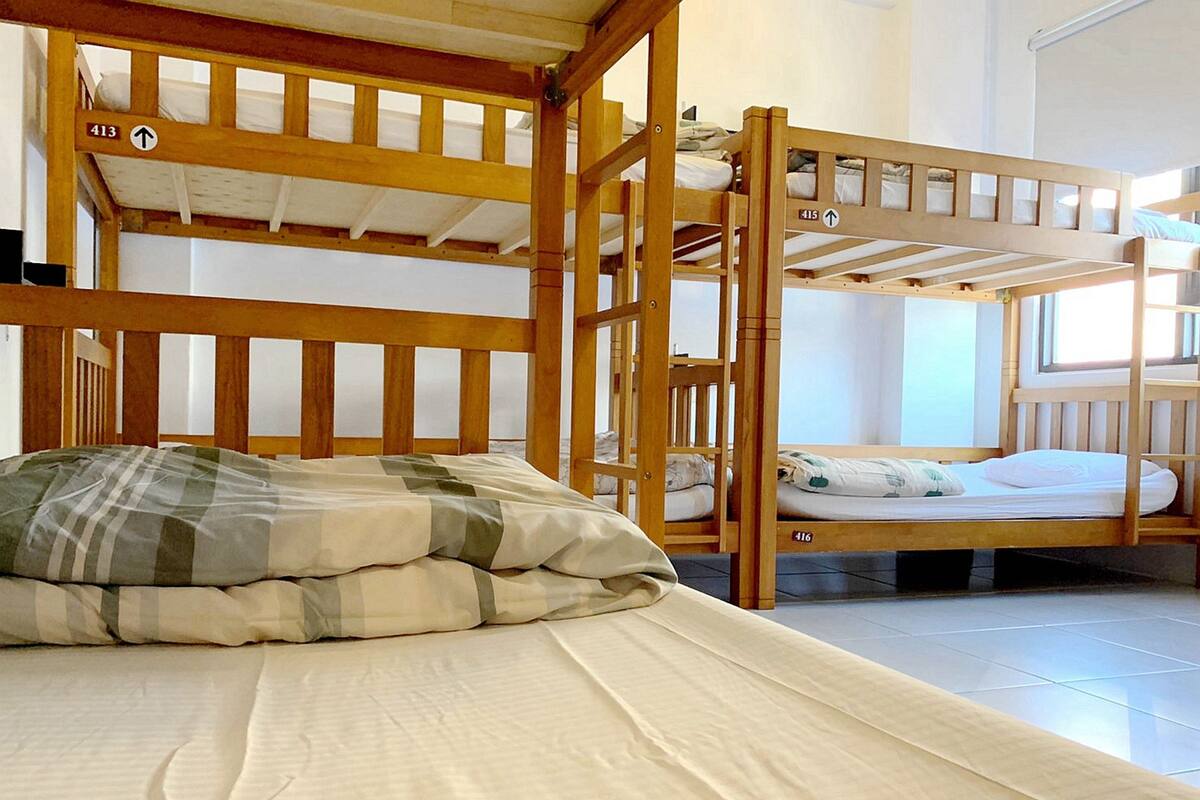 Shared Dormitory (Male) | Soundproofing, WiFi (free), bed sheets