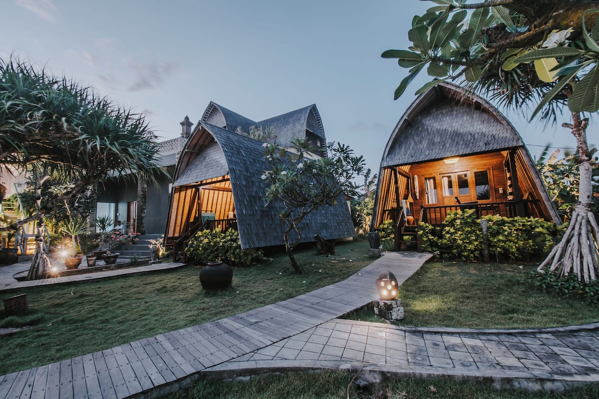 Standard Huts Ocean View