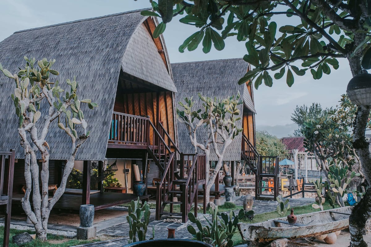 Deluxe Huts