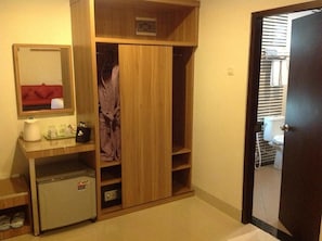 Room amenity - Hotel Pacific Makassar (Makassar)