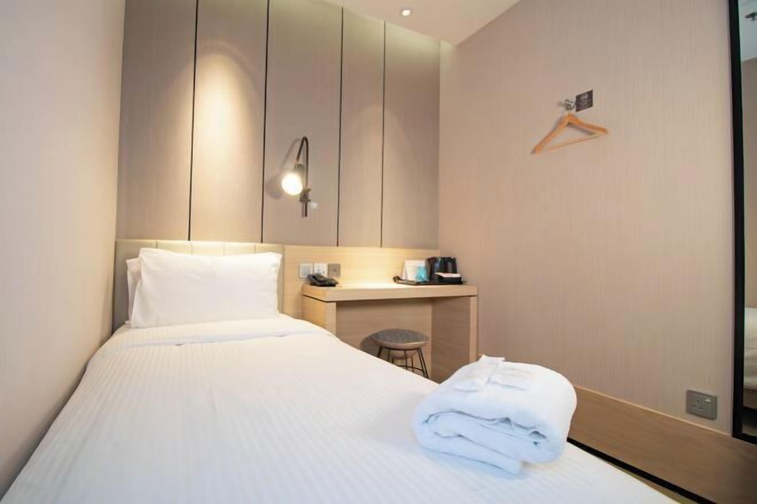 Sábanas de algodón egipcio, ropa de cama de alta calidad y wifi gratis 