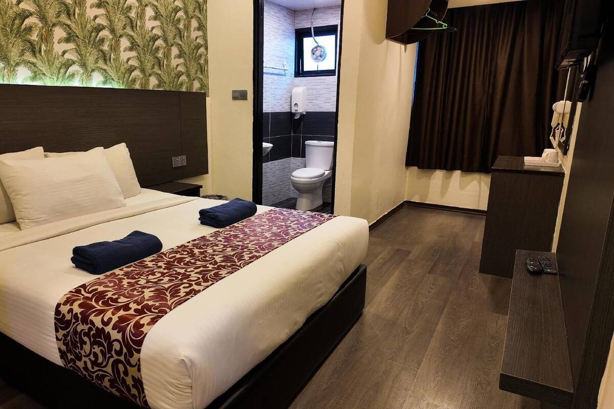 WiFi (無料)