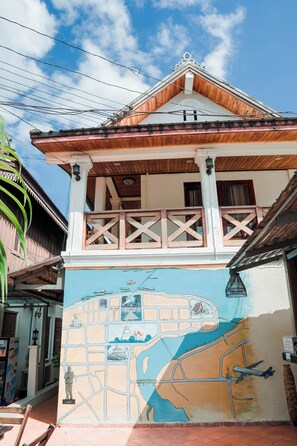 Front of property - Oudomsouk Guest House (Luang Prabang)