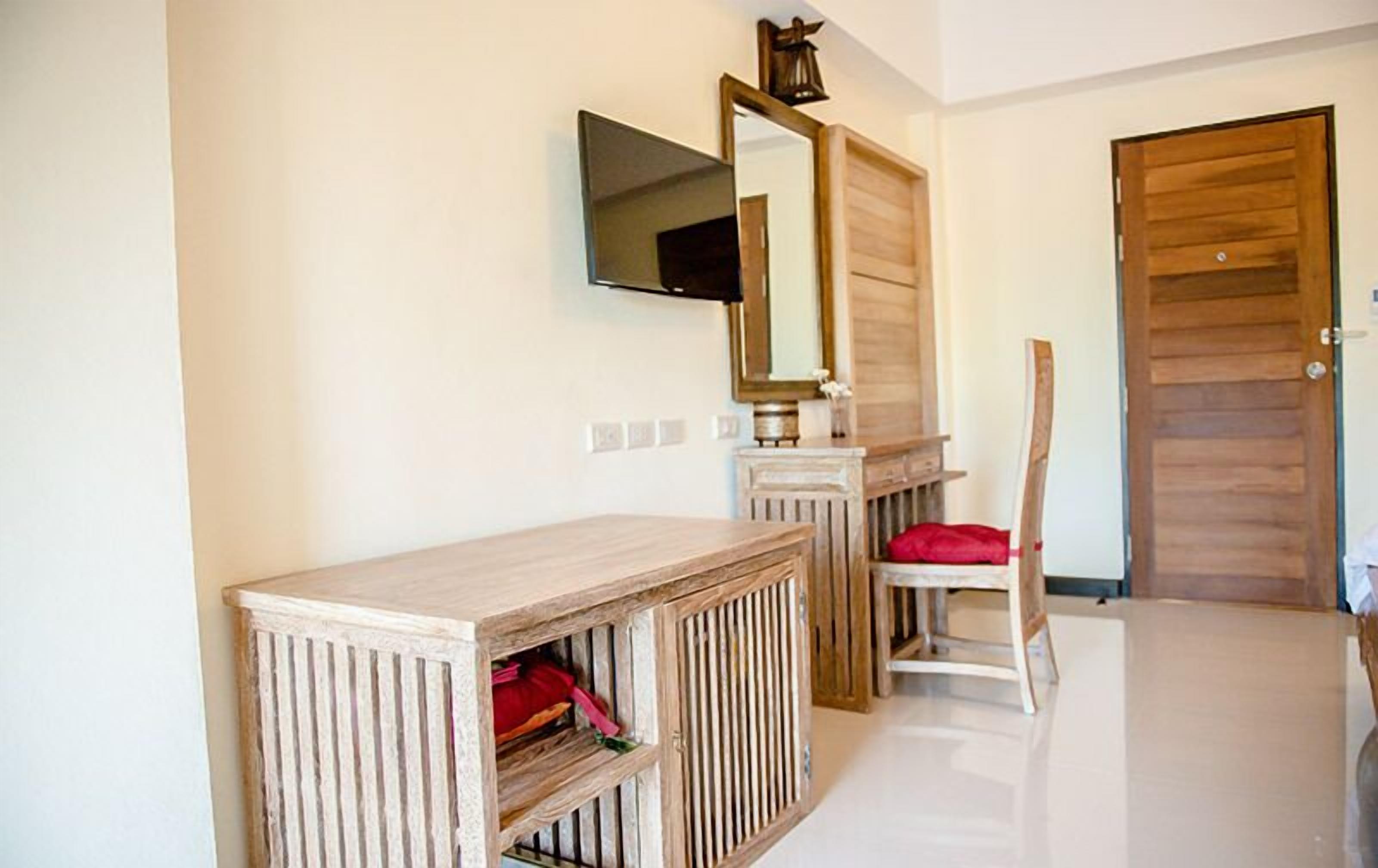 deluxe triple room | room amenity