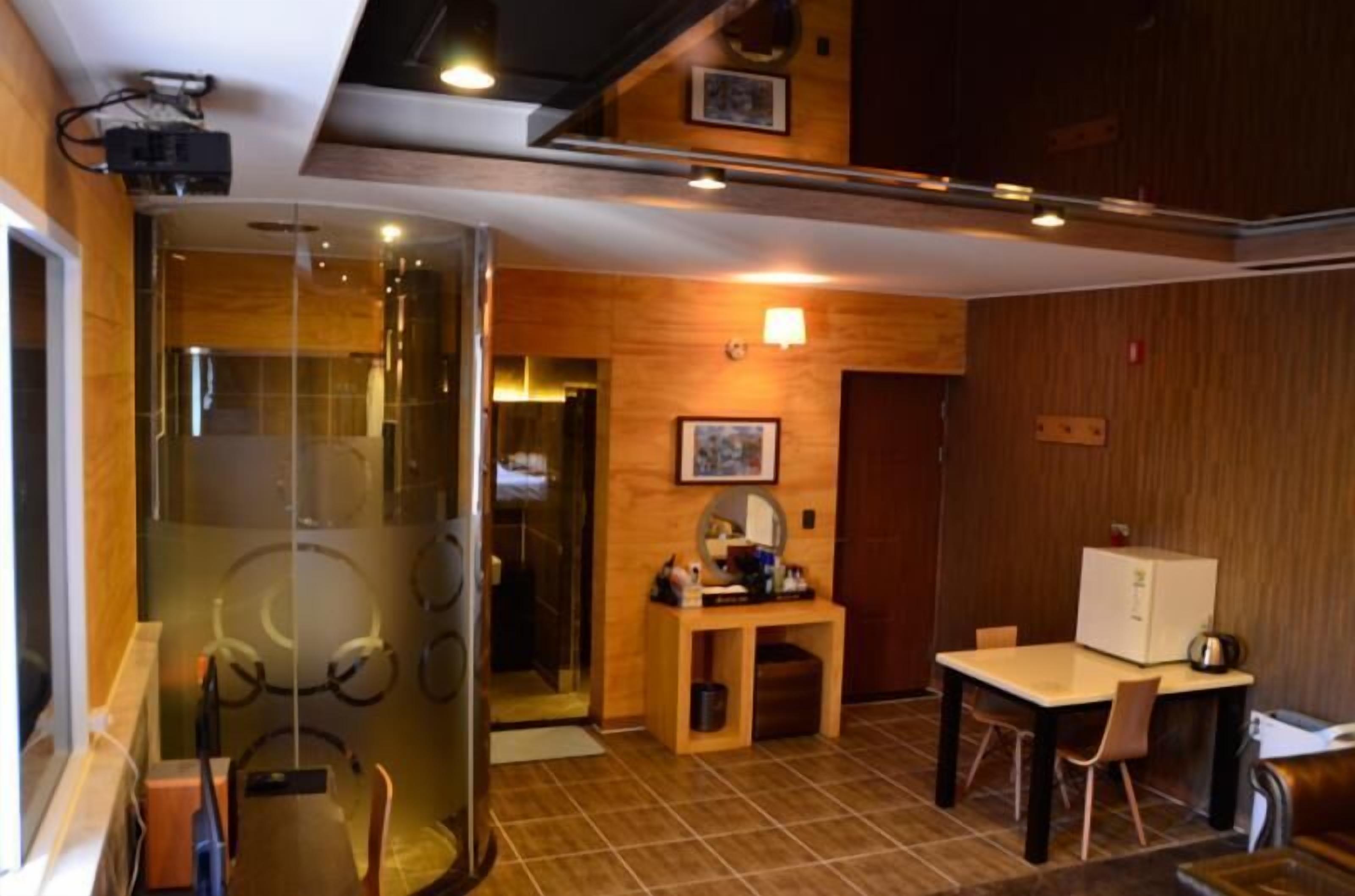 vip room | free wifi