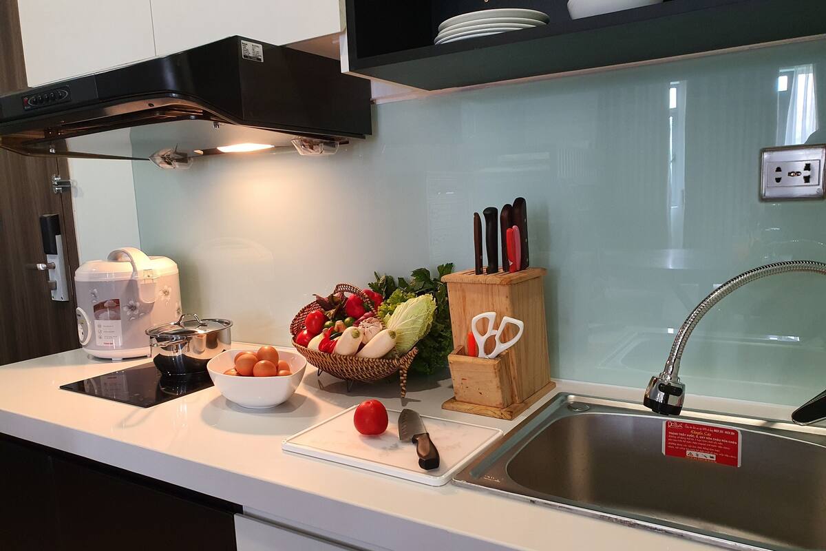 studio suite super king and bunk bed, balcony, garden view | in-room dining