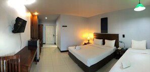 Standard Triple Room with Balcony  | 加床