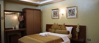 Splash Suites Hotel Laguna