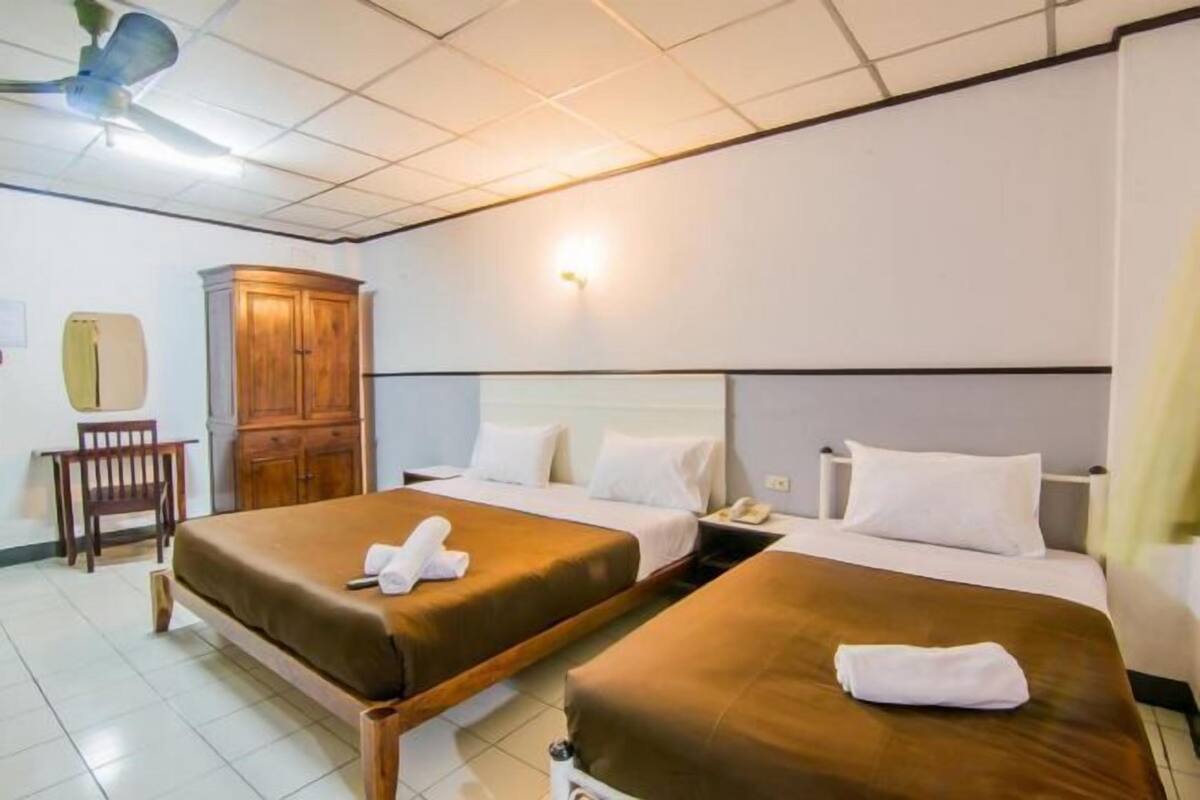 Desk, rollaway beds (surcharge), WiFi (free)