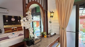 Triple Deluxe | Ruang tamu | TV LED