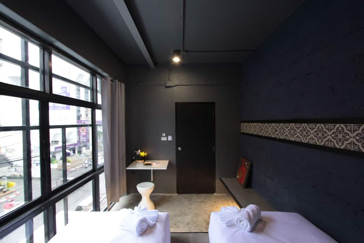 Wifi gratis y ropa de cama