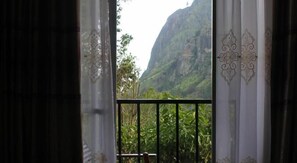 Balcony - The Tenth Hotel (Ella)