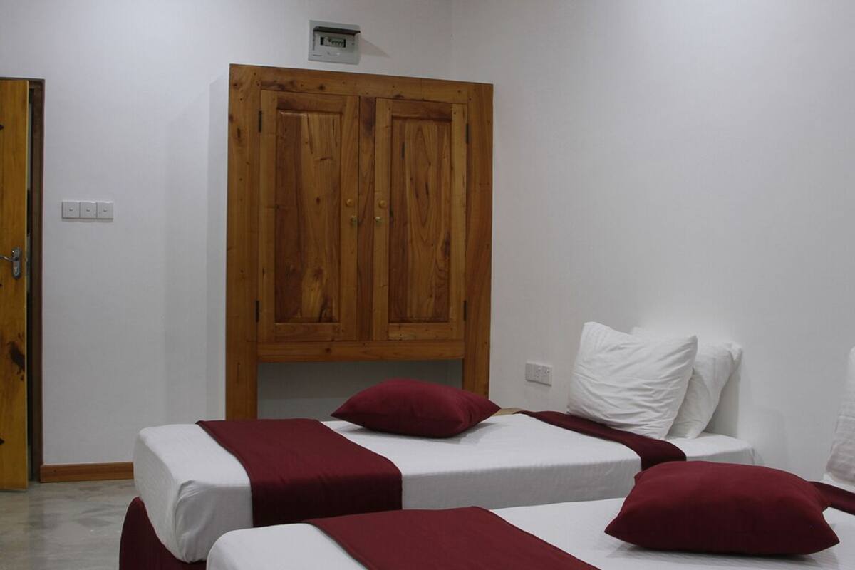 Comfort Shared Dormitory, 3 Twin Beds | Egyptian cotton sheets, premium bedding, Select Comfort beds