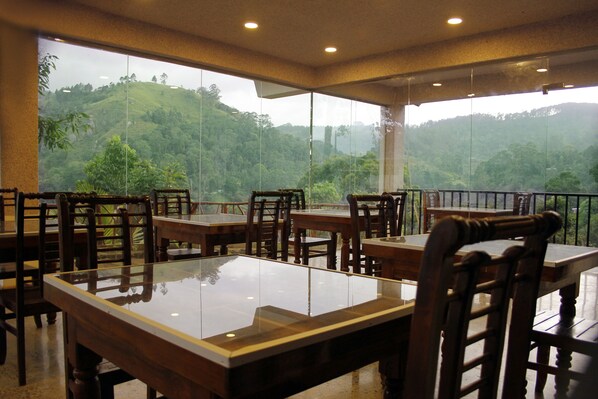 Desayuno para llevar gratuito y diario