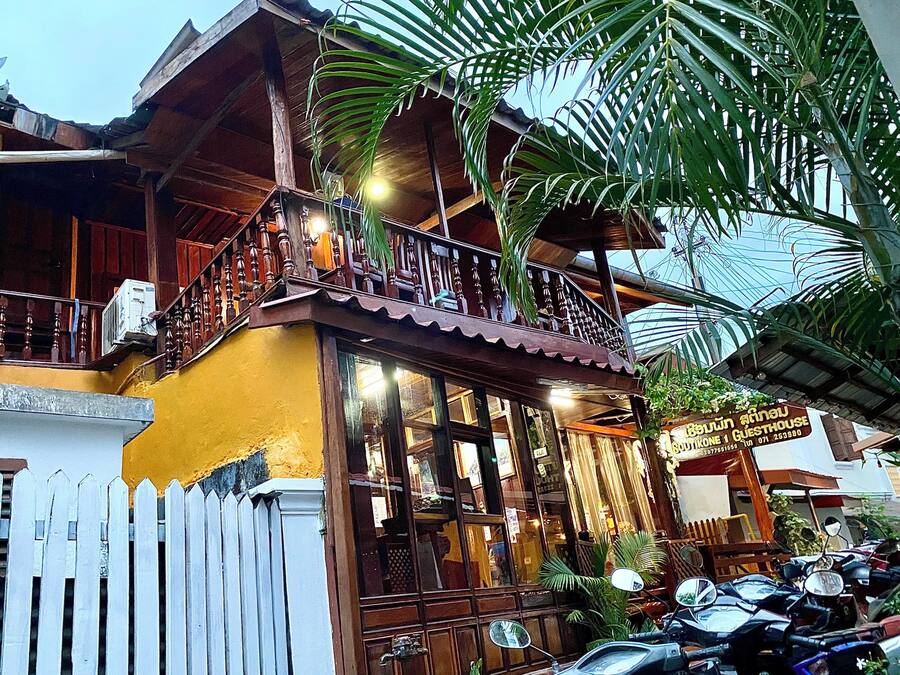 Mặt tiền nơi lưu trú