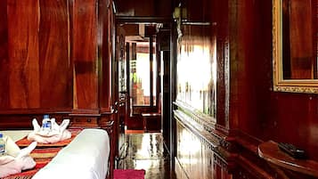 Double Room Ground Floor | Escritorio, wifi gratis, ropa de cama