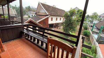 Triple Room UpStair | Terrace/patio