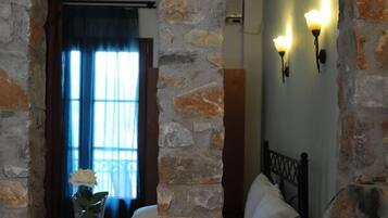 1 bedroom, in-room safe, individually decorated, individually furnished