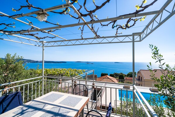 Apartamento (Apartments Klis - Three Bedroom Apart) | Terraço/pátio